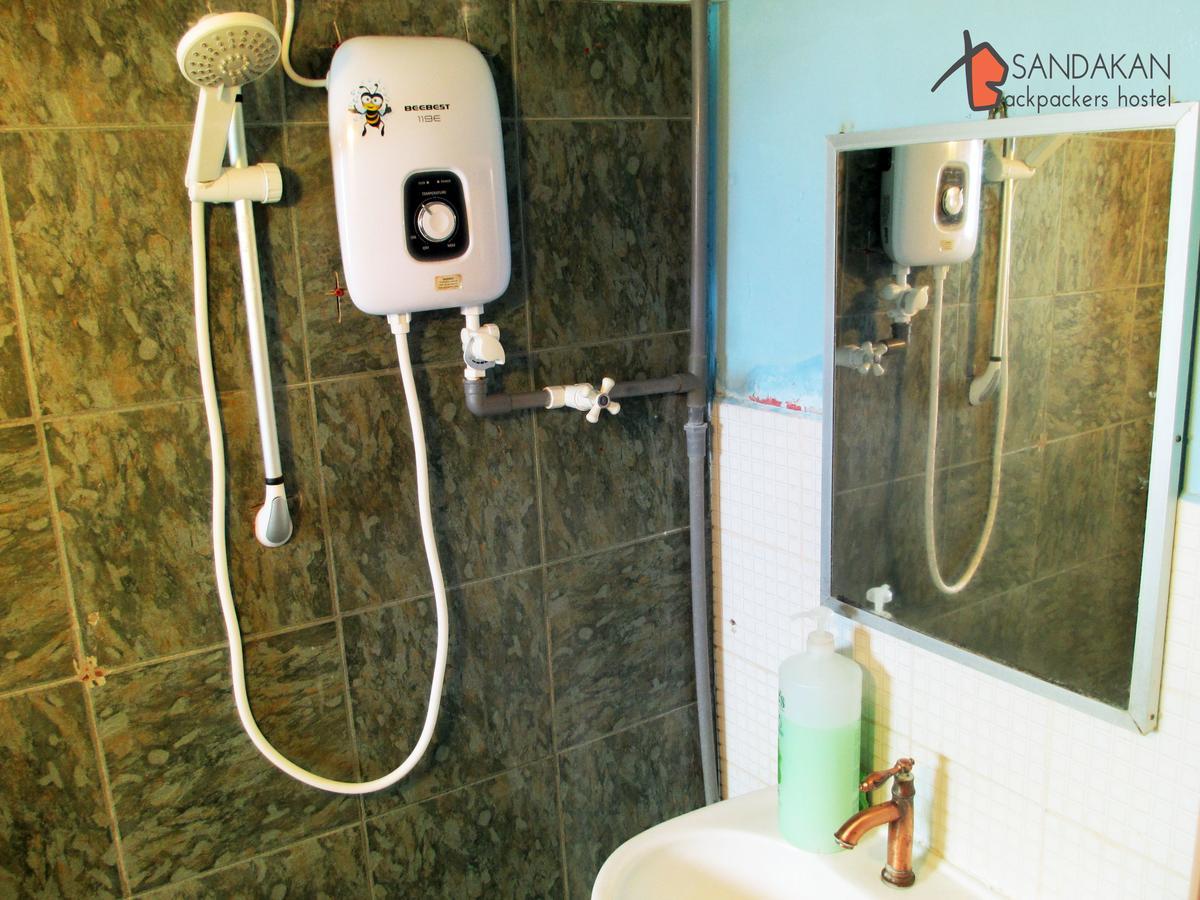 Sandakan Backpackers Hostel Extérieur photo