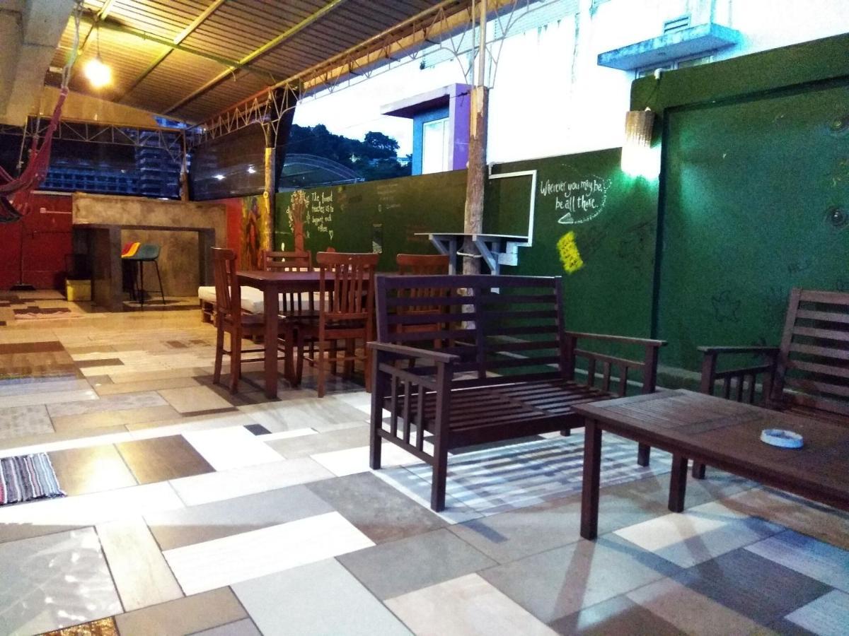 Sandakan Backpackers Hostel Extérieur photo
