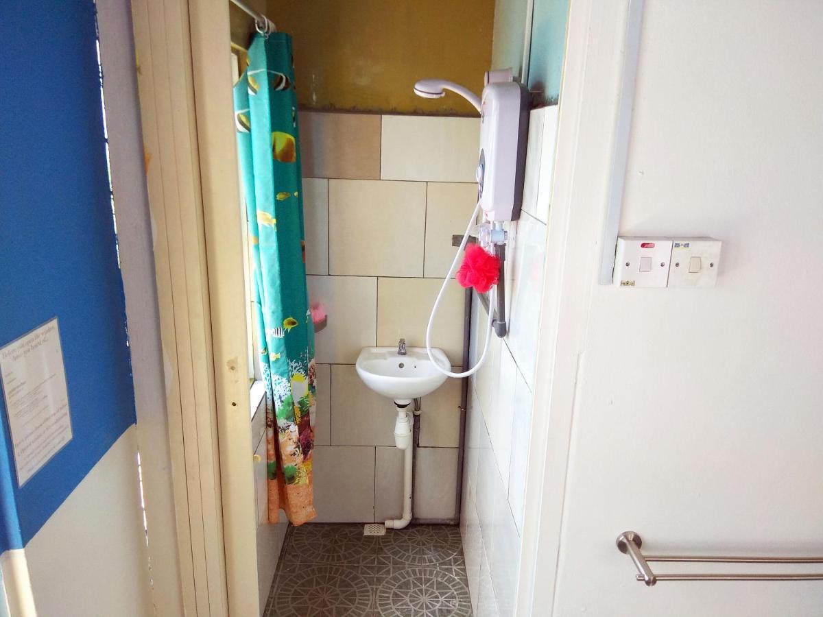 Sandakan Backpackers Hostel Extérieur photo